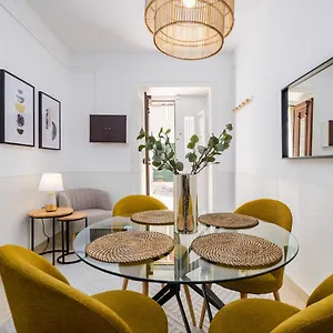 https://new-unique-1-bedroom-apartment-santa-catarina-42.hotels-lisbon-portugal.com