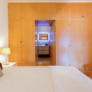 https://lisbon-charming-apartment-praca-da-figueira.hotels-lisbon-portugal.com