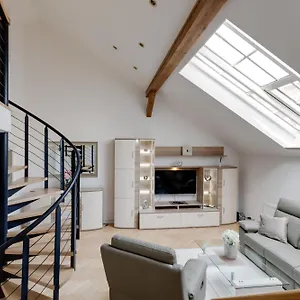 https://wenceslass-square-royal-residence-apartments.praguehotelsweb.com
